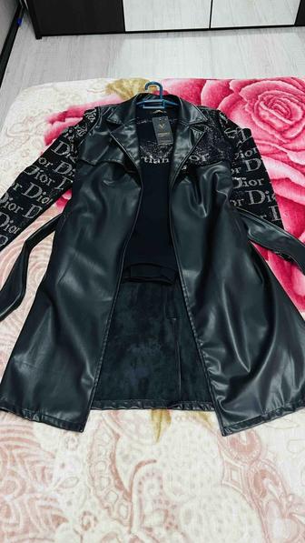 Продаю Плащ Турция Фирма VEDIKA Dior люкс Плащ Эко кожа новый