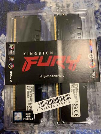 Оперативная память Kingston KF548C38BB-8 8 Гб