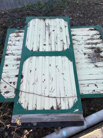 Ворота распашные с калиткой б/у