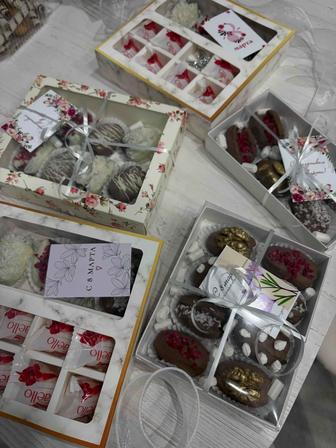 Финики в шоколаде