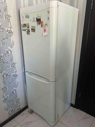 Продается холодильник