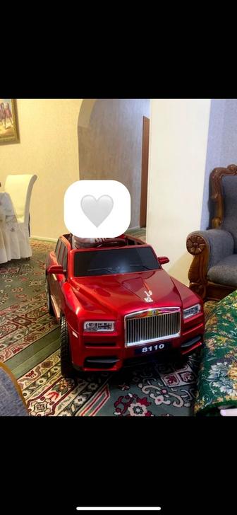 Продам детскую машинку