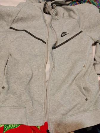 Куртка спортивная,nike touch flize