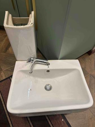 Раковина со смесителем