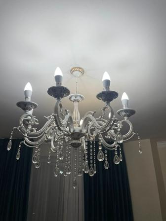 Продается люстра