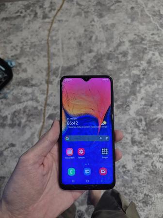 Смартфон Samsung A10