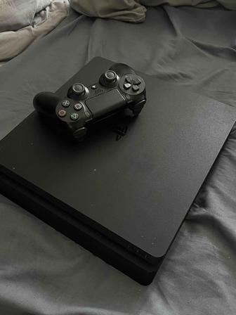 Продам Playstation 4 slim 500gb