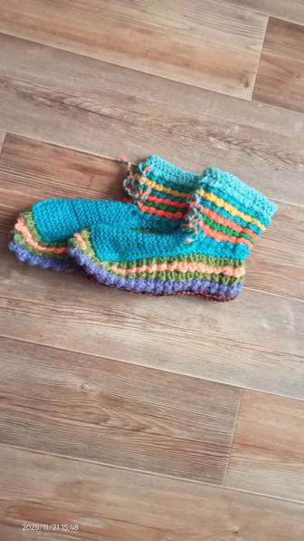 Новые вязаные носки