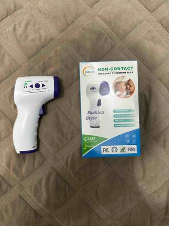 Продаю градусник термометр бесконтактный