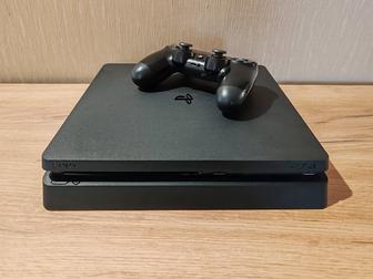 Продам PS4 Slim 500Gb