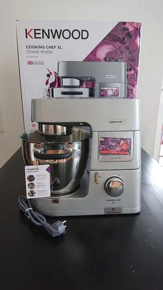 Продам новый кухонный комбайн Kenwood Chef XL
