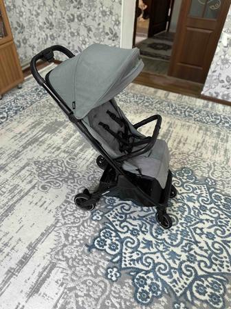 Продам коляску Easywalker gold черный