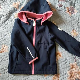 Ветровки и куртки для девочки