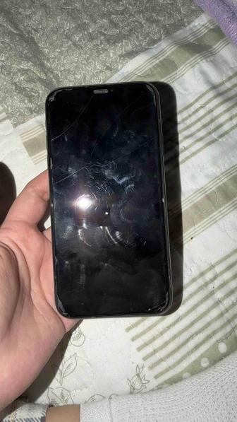 На запчасти iphone 11