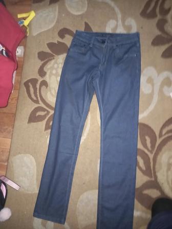 Продам джинсы новые мужские