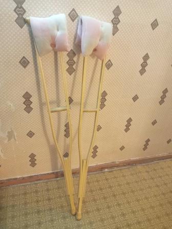 Продам новые костыли