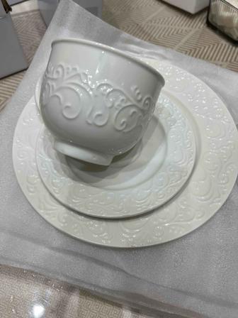 Красивая посуда на 6 персон