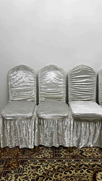 Продам стулья в зал