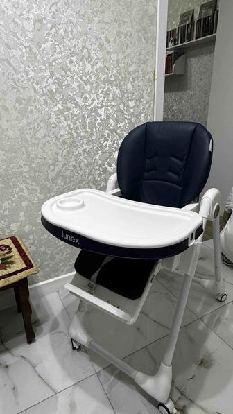 Столик для кормления Lunex