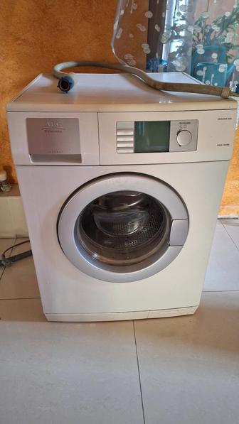 Стиральная машина Electrolux 6 кг / 1600 об/м