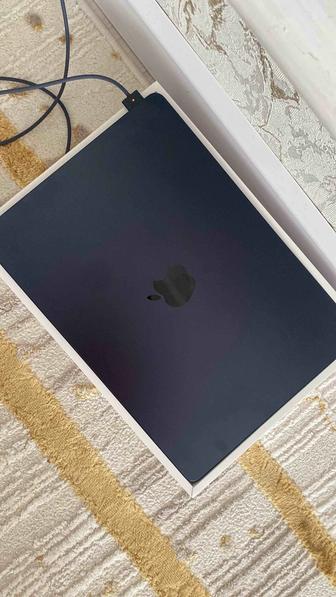 MacBook 13