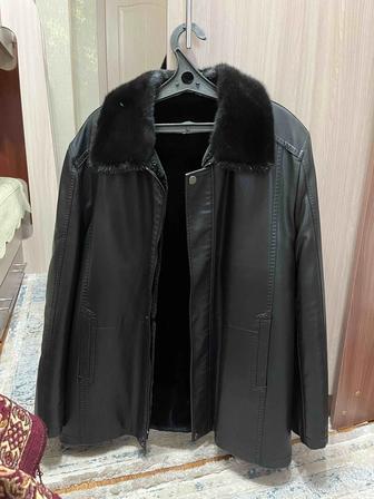 Продам кожанную куртку мужскую