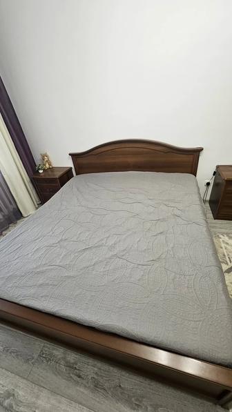 Продаю спальный гарнитур