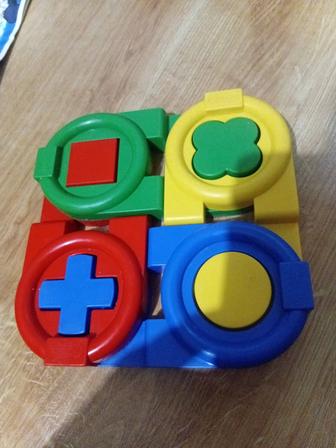 Развивающая игрушка
