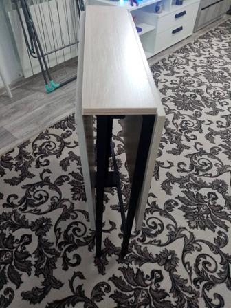 Продам стол тумбу в отличном состоянии для небольшой компании