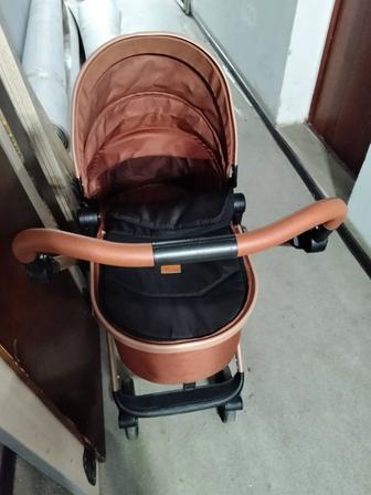 Детская коляска. В отличном состоянии