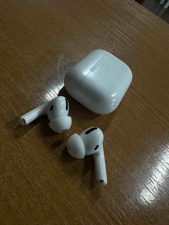 Наушники Apple AirPods Pro