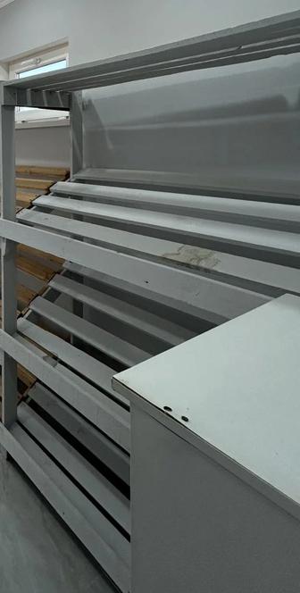 Деревянная полка