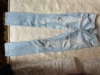 Женские джинсы