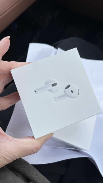 Продам AirPods 4