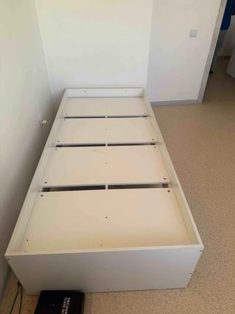 Кровать односпальная