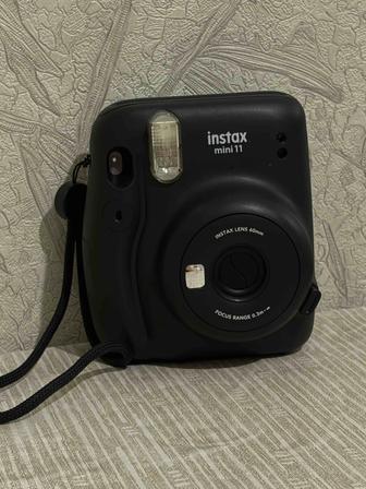 Продам instax mini 11