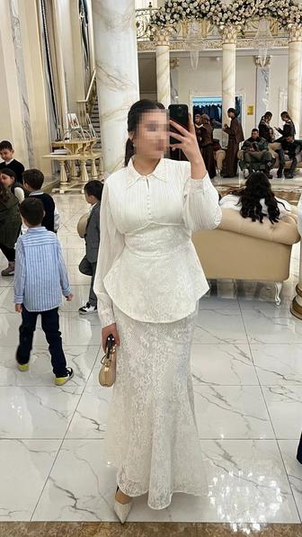 1 ақ рет киілген көйлек