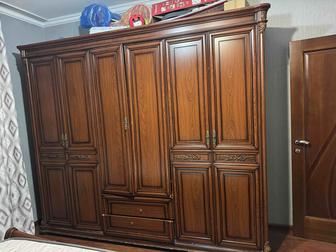 Продам спальный гарнитур