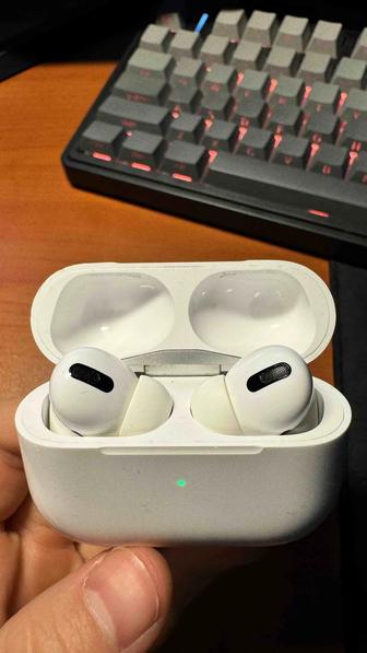 Продам AirPods Pro1 оригинал