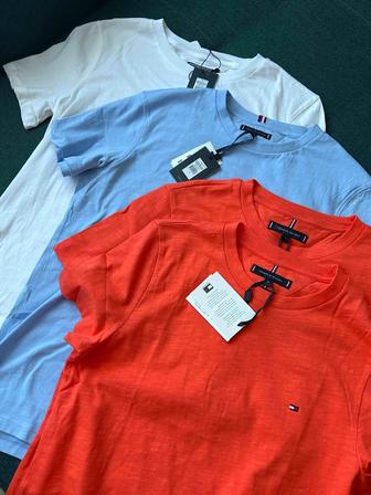 Продам новую с этикеткой оригинальную футболку Tommy Hilfiger в коралловом