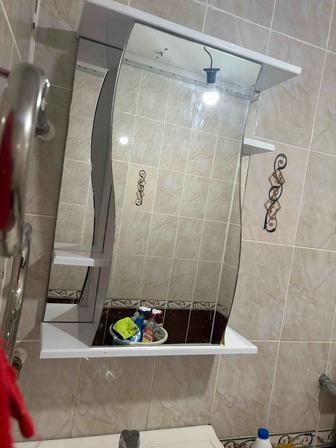Продам шкаф с зеркалом