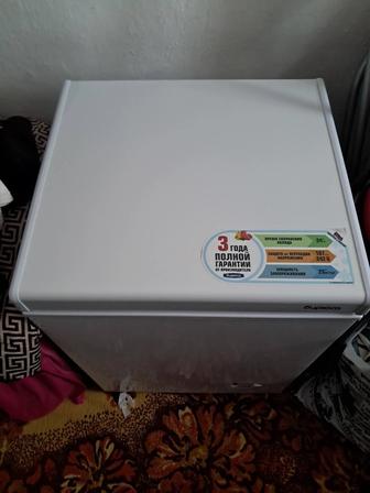 Продам морозильник 100 литрный новый срочно