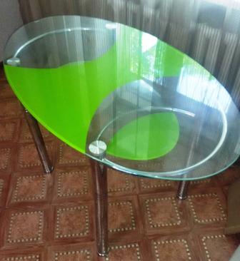 Продам стол стеклянный