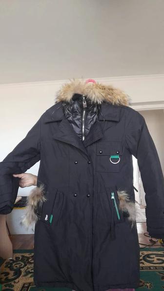 Продам зимнюю подростковую куртку