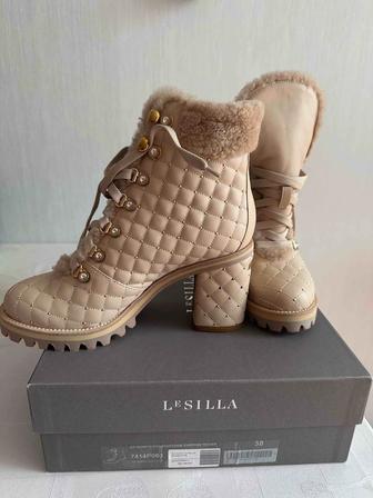 Новые Зимние сапоги Le Silla