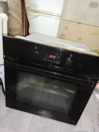 Продам встроенную духовку
