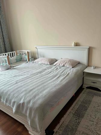 Продам спальный гарнитур срочно в связи с переездом!