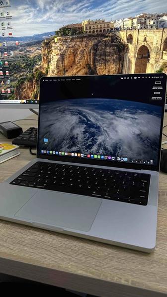 MacBook Pro 14 (M3 Pro, 18 ГБ RAM, 1TB SSD, 18-core GPU, 2023)