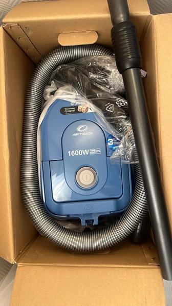 Продам пылесос Samsung новый в упаковке.