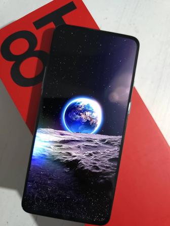 OnePlus 8T 12/256 ГБ, зеленый хамелеон, отличное состояние